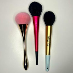 Powder Brushes